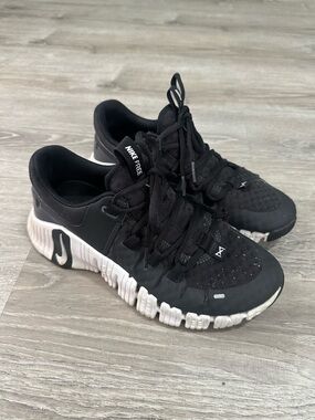 Nike Metcon Sneakers